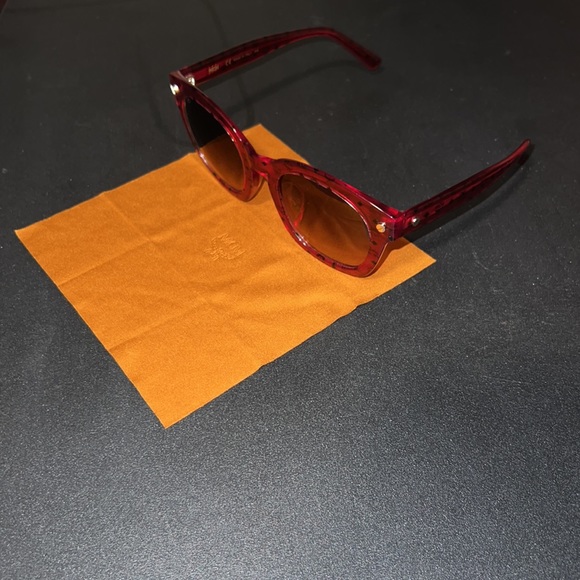 Women’s MCM Sunglasses Red Viseto